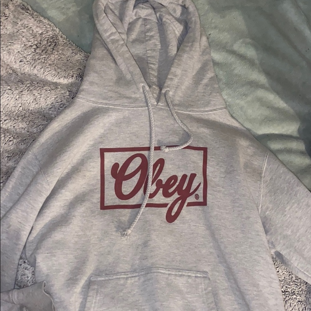obey sweatshirt